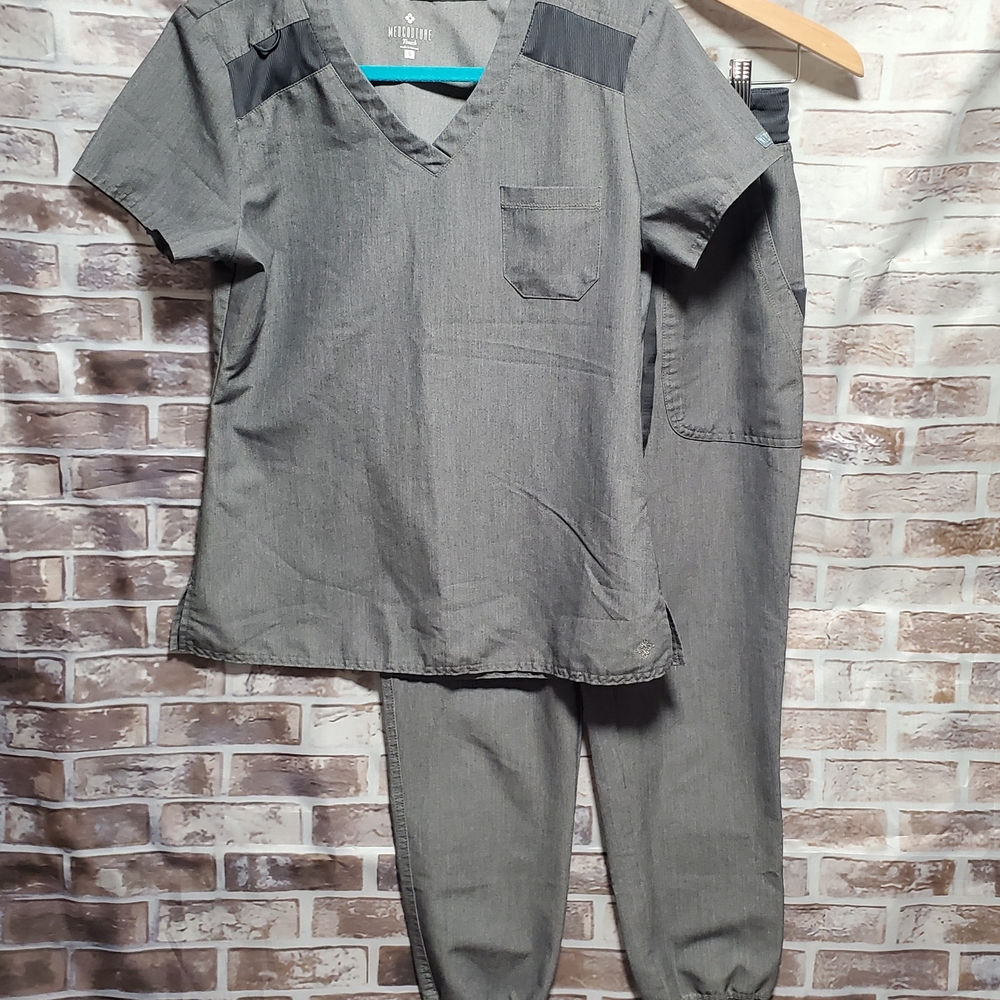 Med Couture Scrubs Size S